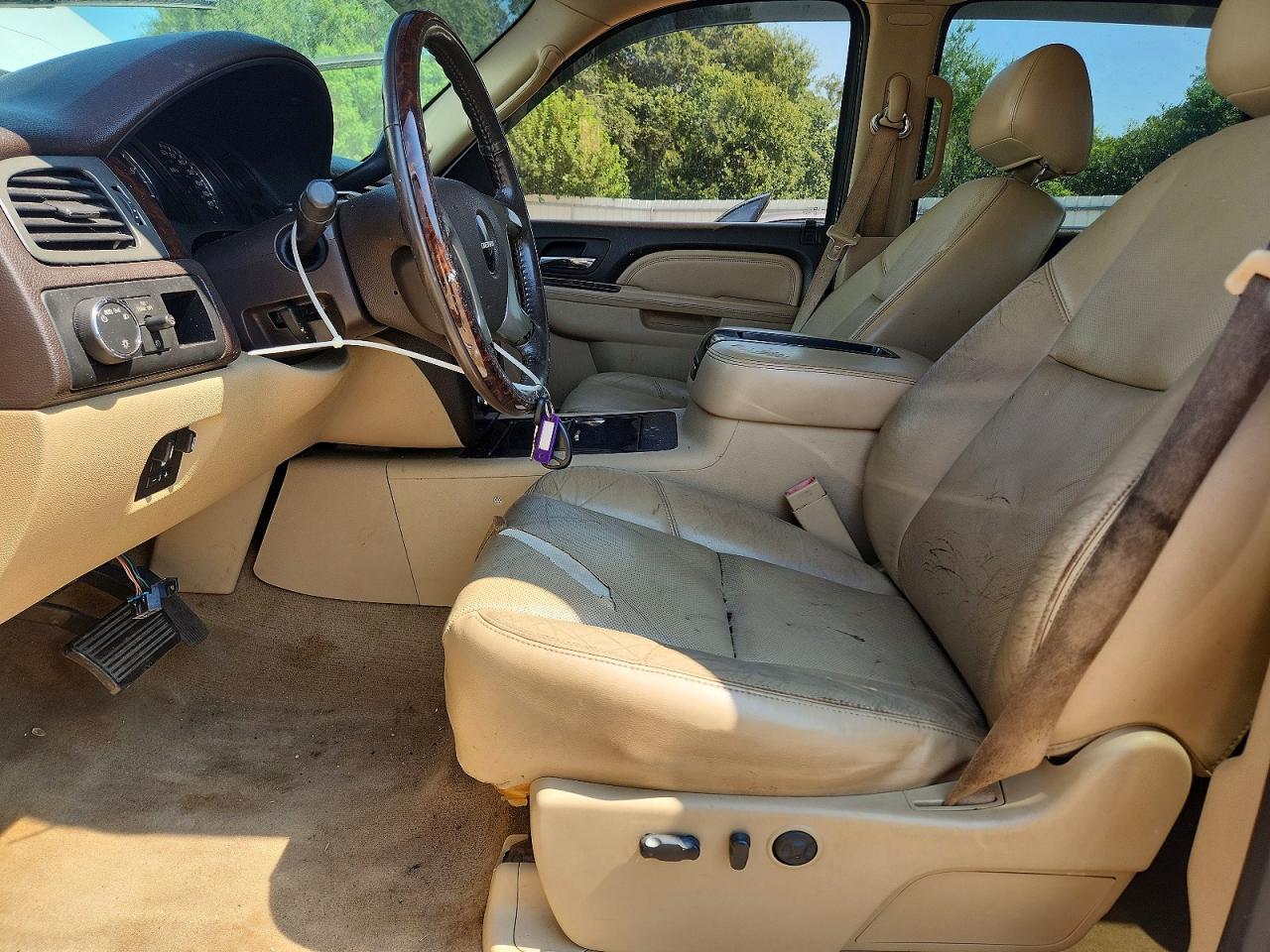 2010 GMC Sierra K1500 Denali - Image 7