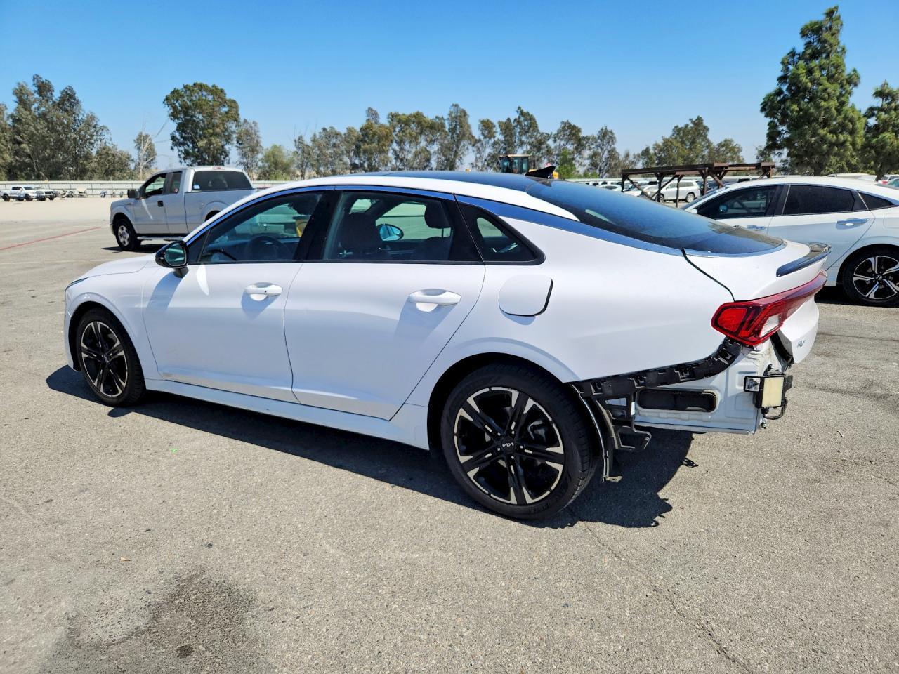 2022 Kia K5 Gt Line - Фото 2