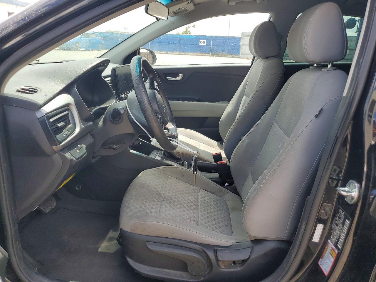 2023 Kia Rio S - Image 7