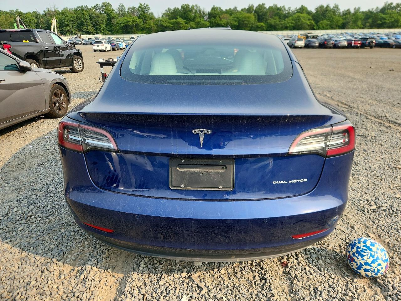 2022 Tesla Model 3 - Фото 6