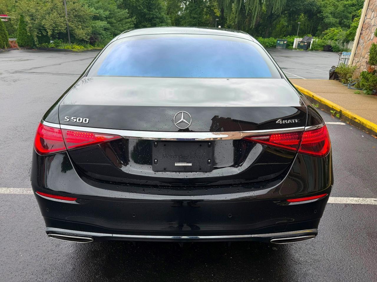 2022 Mercedes-Benz S 500 4Matic - Image 6