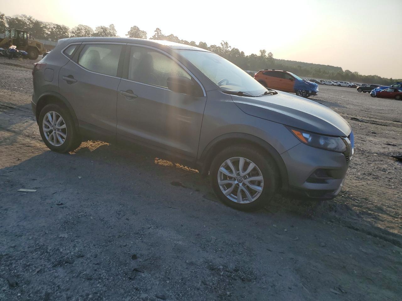 2020 Nissan Rogue Sport S - Image 4