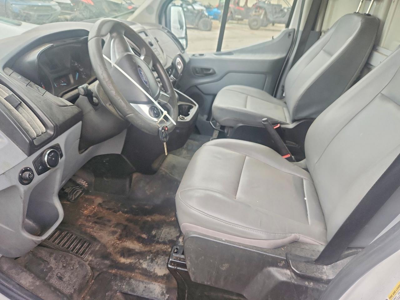 2017 Ford Transit 250 Delivery Van - Фото 7