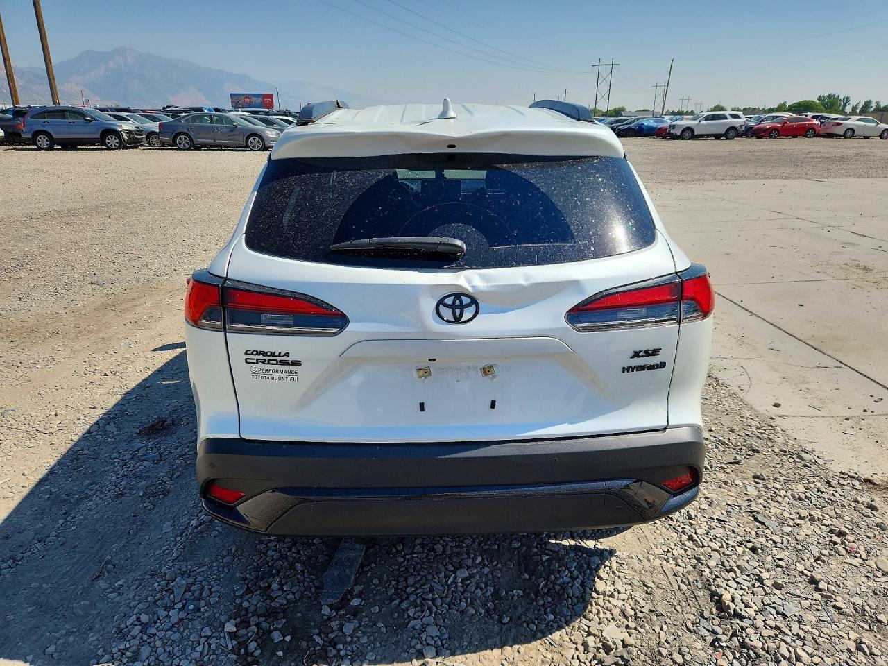 2024 Toyota Corolla Cross Hybrid Xse - Фото 6