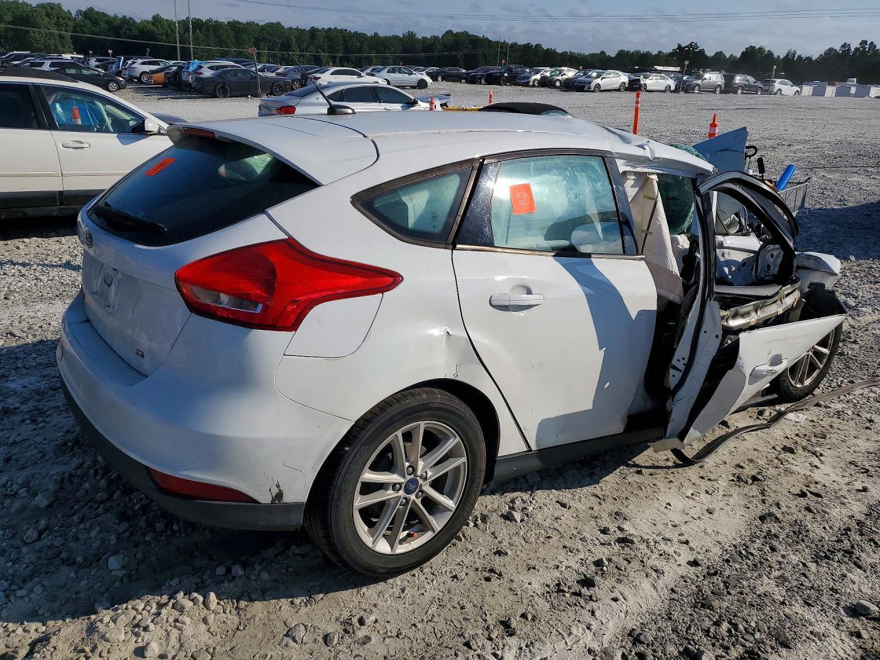 2018 Ford Focus Se - Фото 3