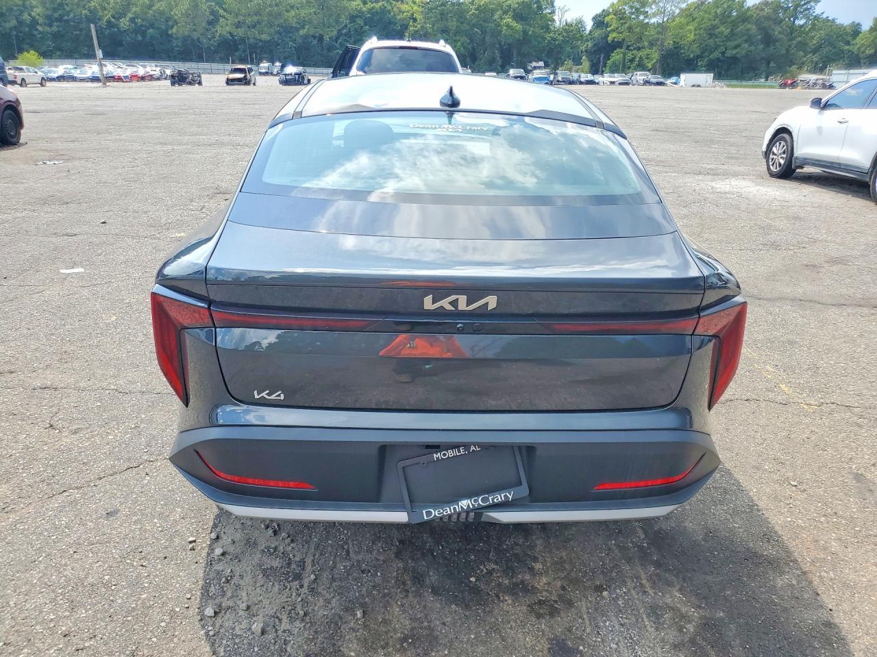 2025 Kia K4 Lx - Image 6