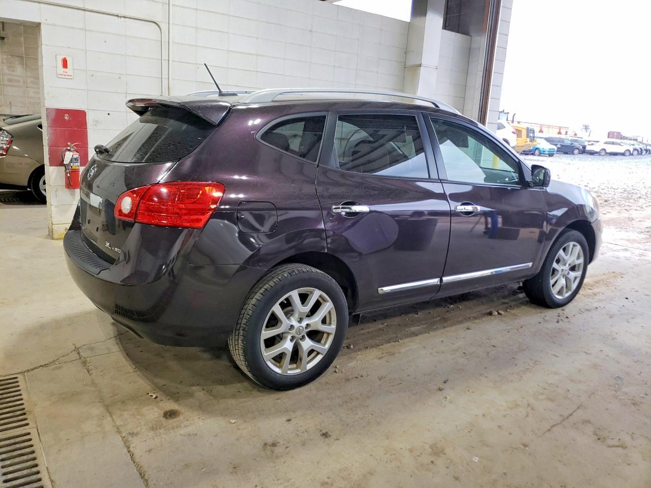 2012 Nissan Rogue S - Фото 3