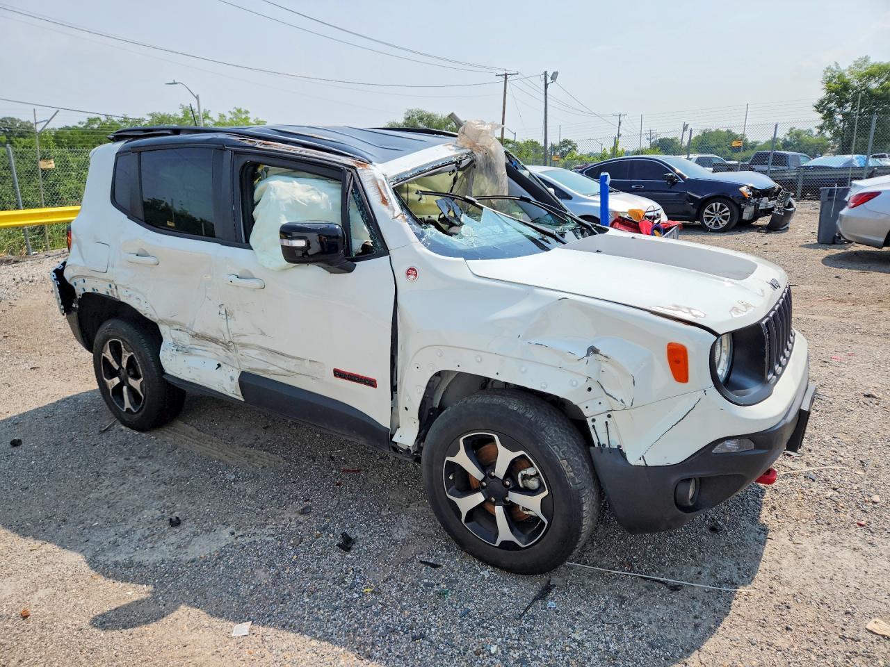 2022 Jeep Renegade Trailhawk - Image 4