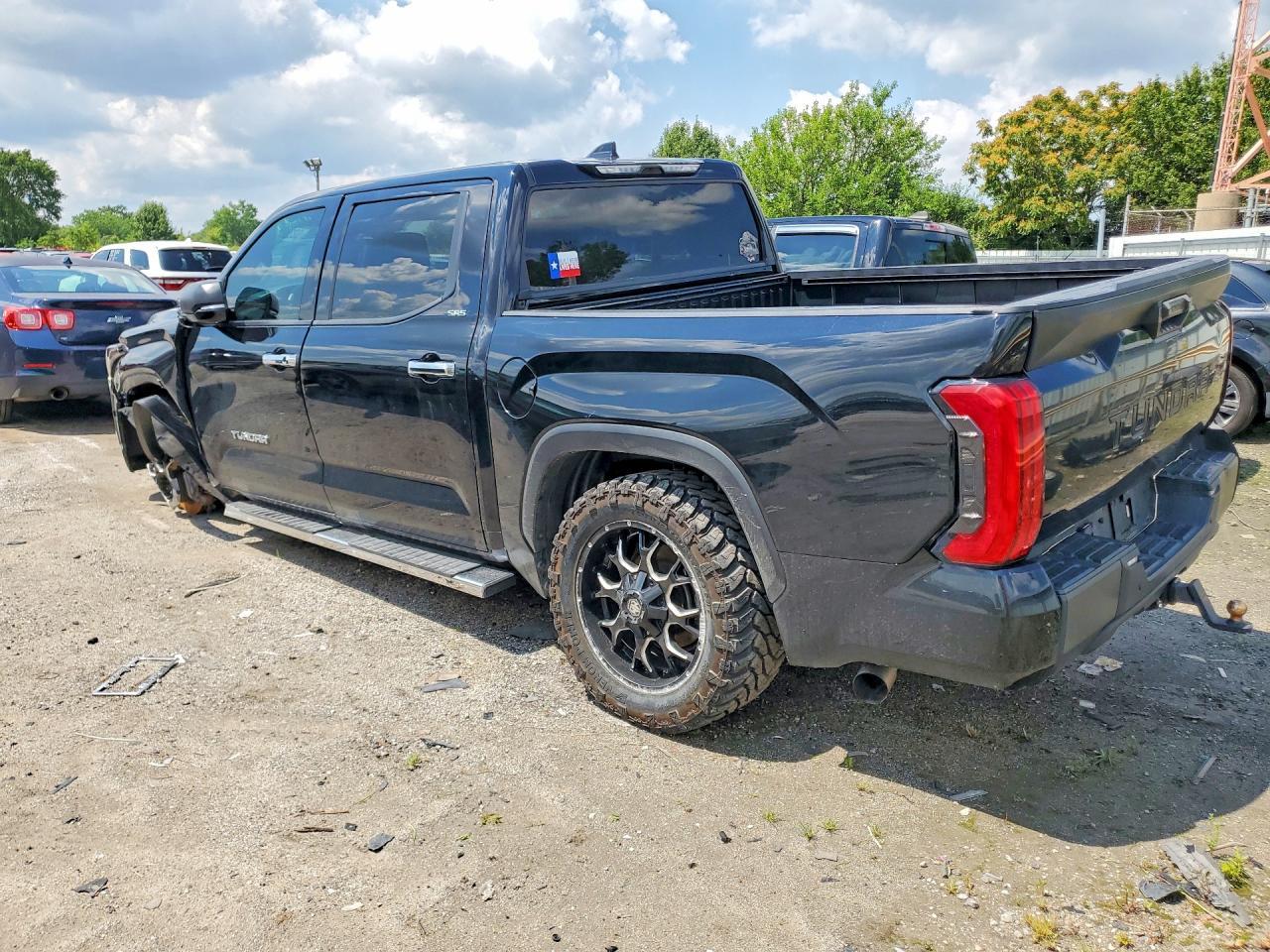 2022 Toyota Tundra Sr5 - Image 2