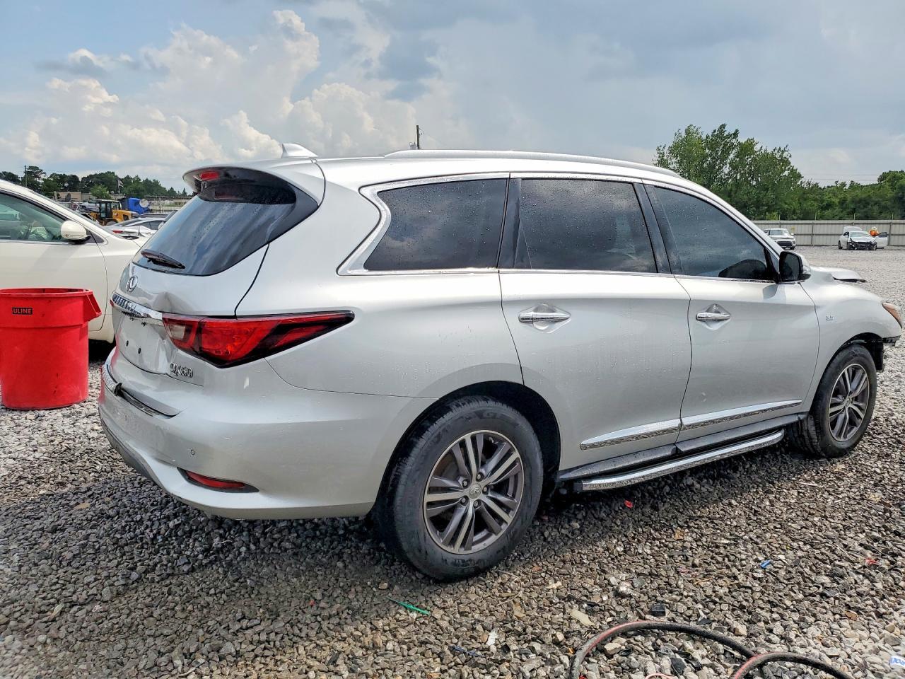 2018 Infiniti Qx60 Base - Image 3