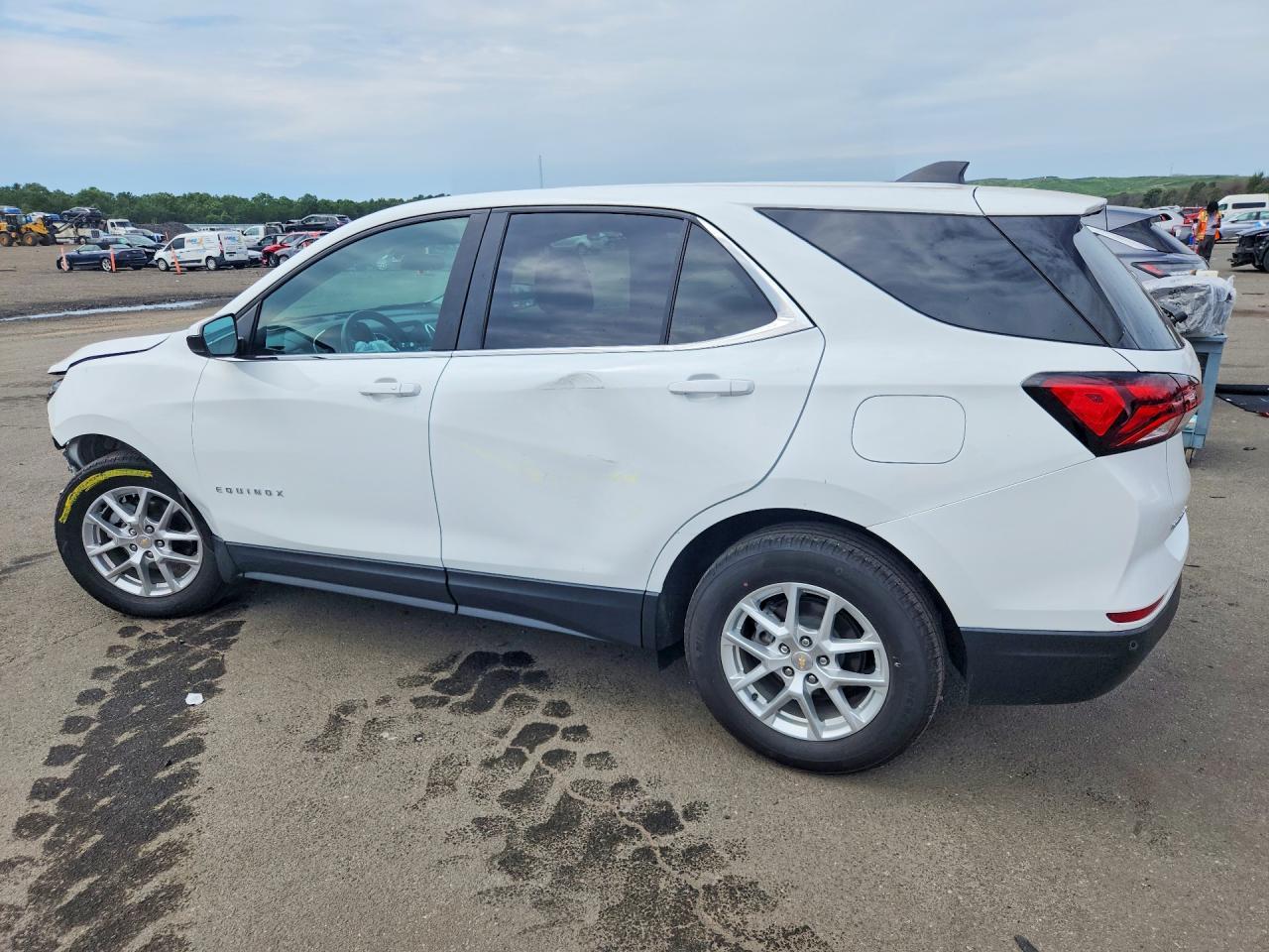 2023 Chevrolet Equinox Lt - Фото 2
