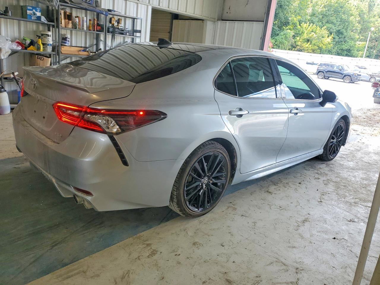2023 Toyota Camry Xse - Фото 3