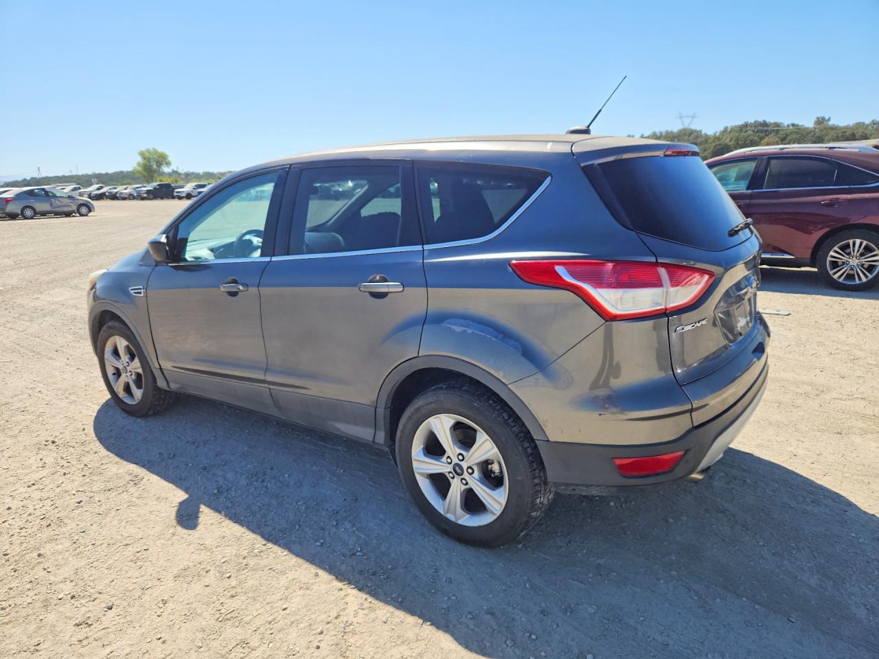 2013 Ford Escape Se - Фото 2