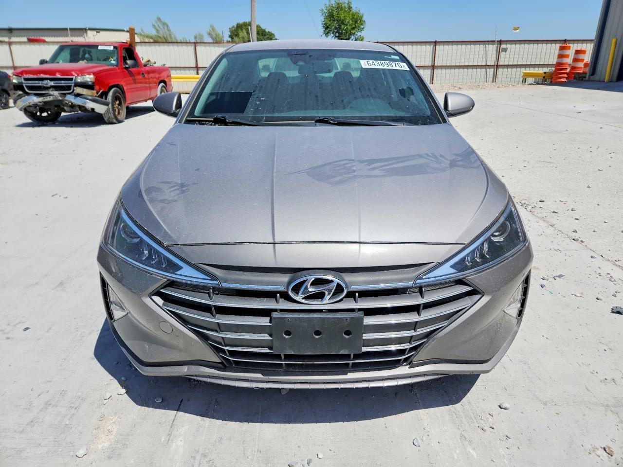2020 Hyundai Elantra Sel - Фото 5
