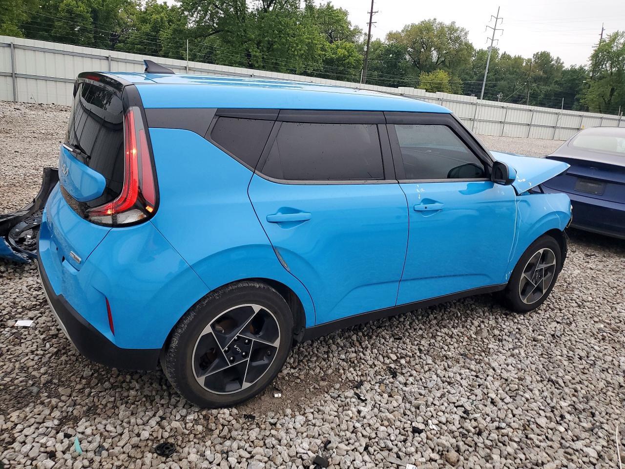 2023 Kia Soul Ex - Image 3