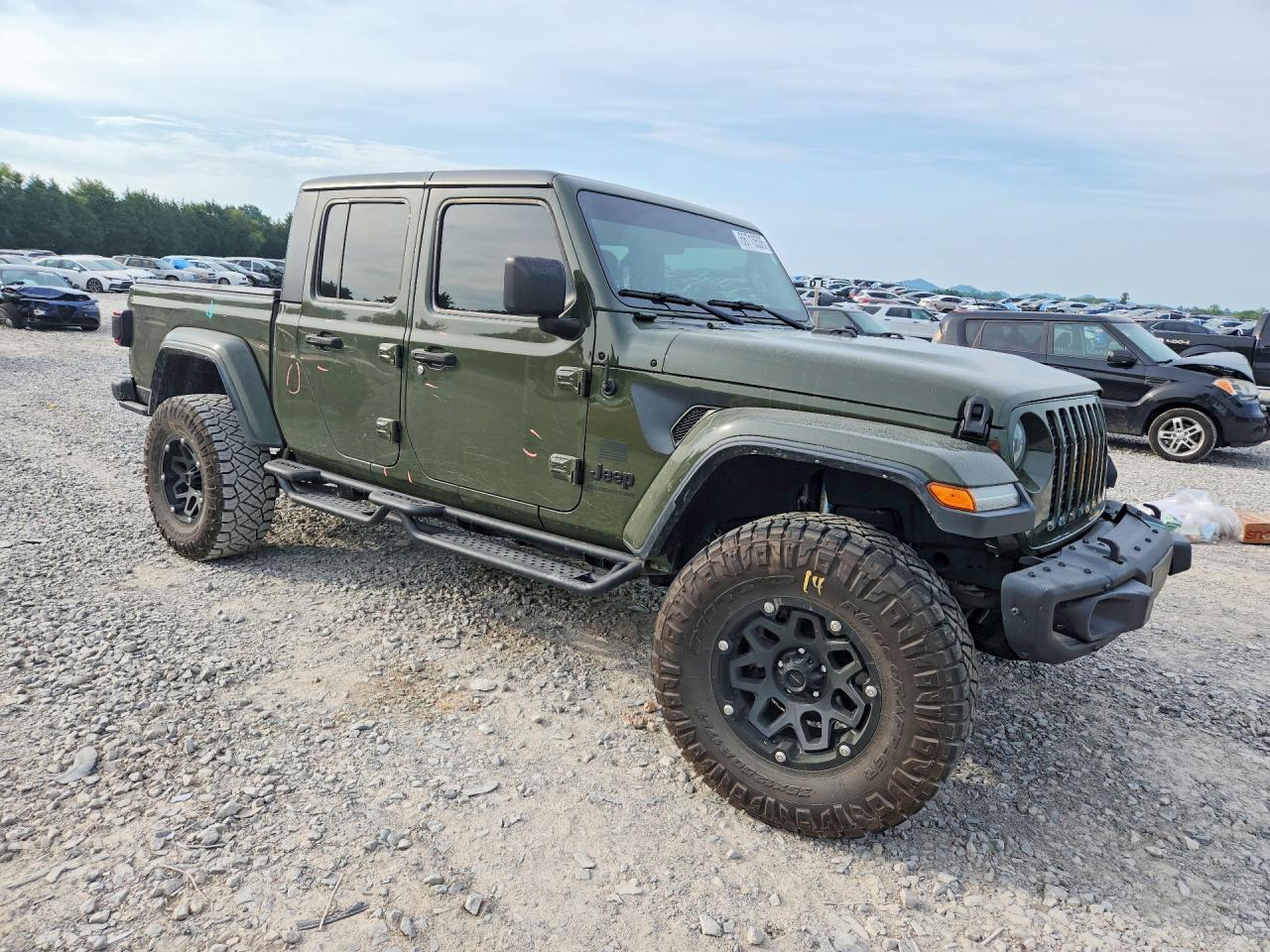2021 Jeep Gladiator Sport - Image 4