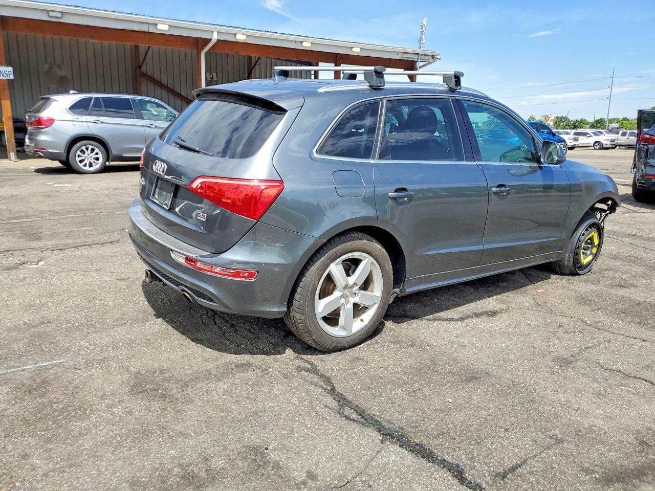 2012 Audi Q5 Premium Plus - Image 3