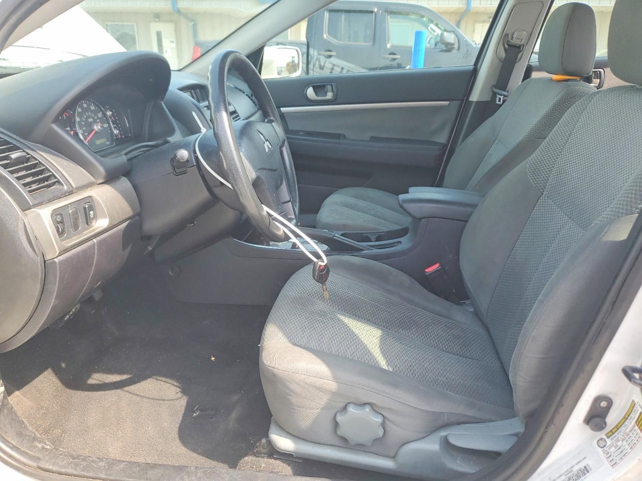 2011 Mitsubishi Galant Fe - Image 7