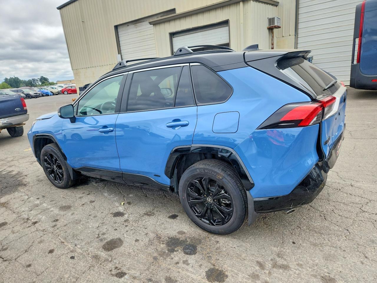 2024 Toyota Rav4 Xse - Image 2