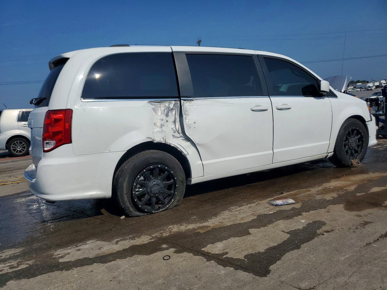 2019 Dodge Grand Caravan Sxt - Фото 3