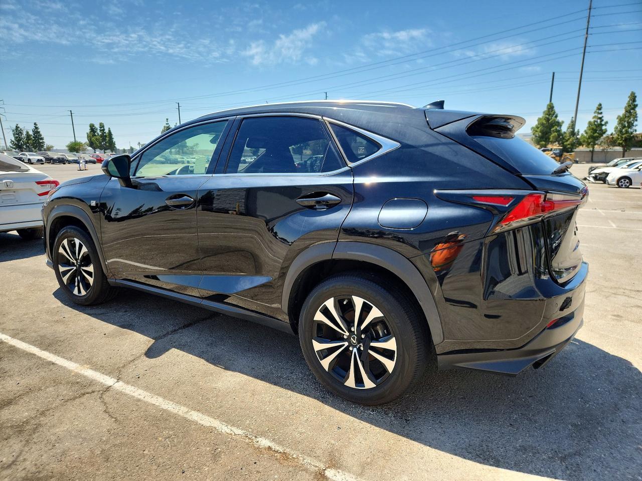 2021 Lexus Nx 300 F Sport - Image 2