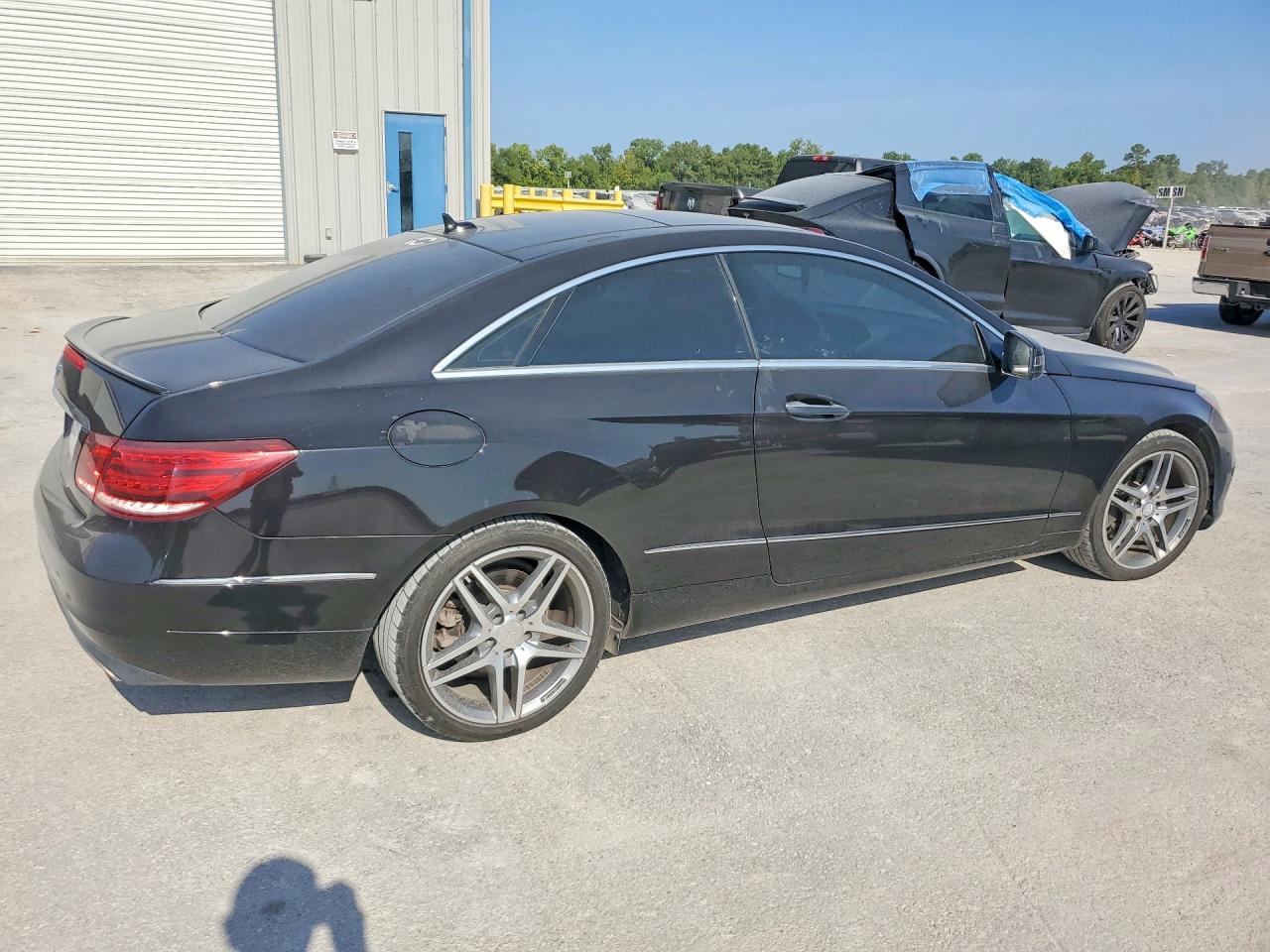 2014 Mercedes-Benz E 350 - Image 3