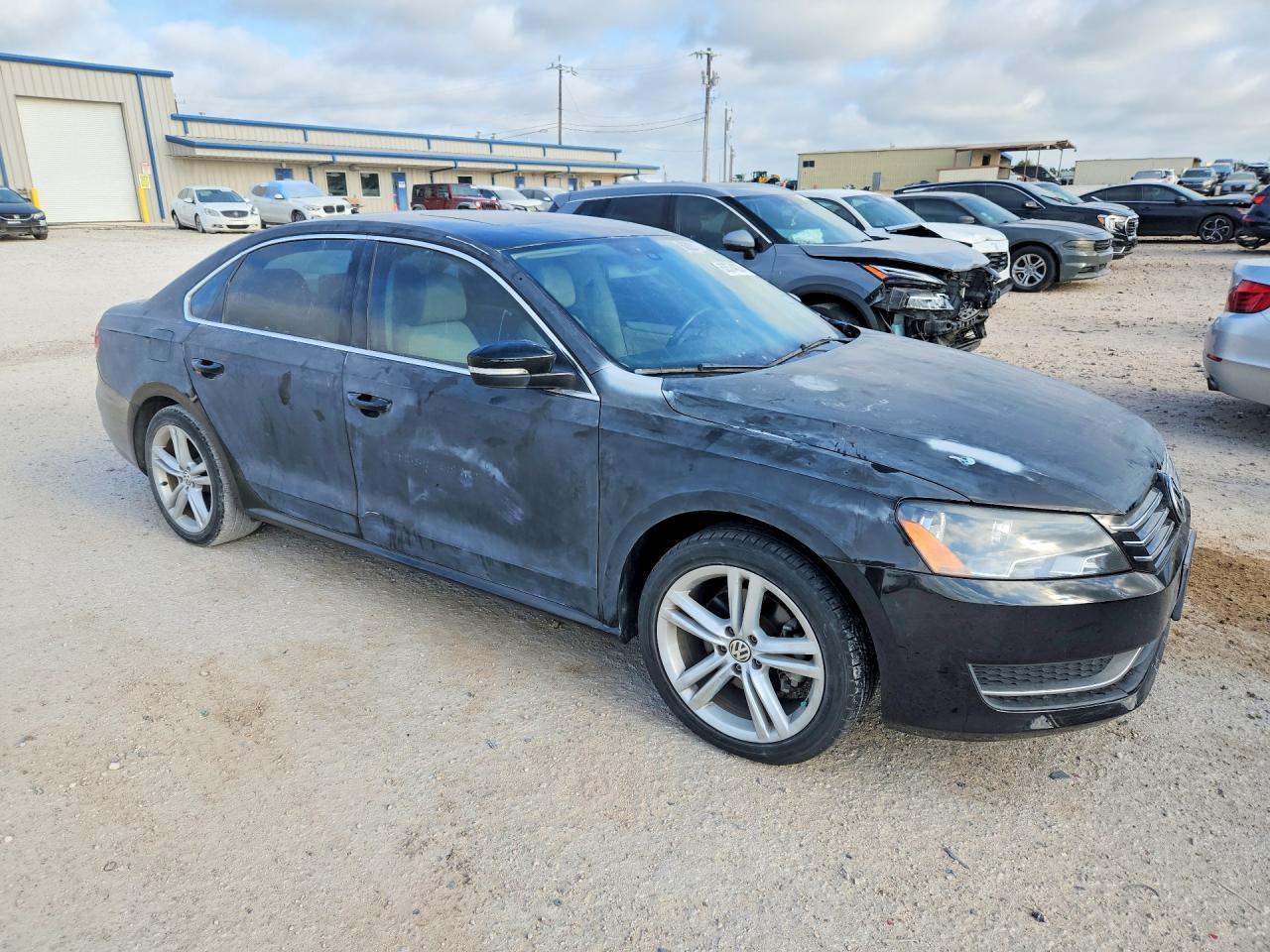 2014 Volkswagen Passat Se - Фото 4