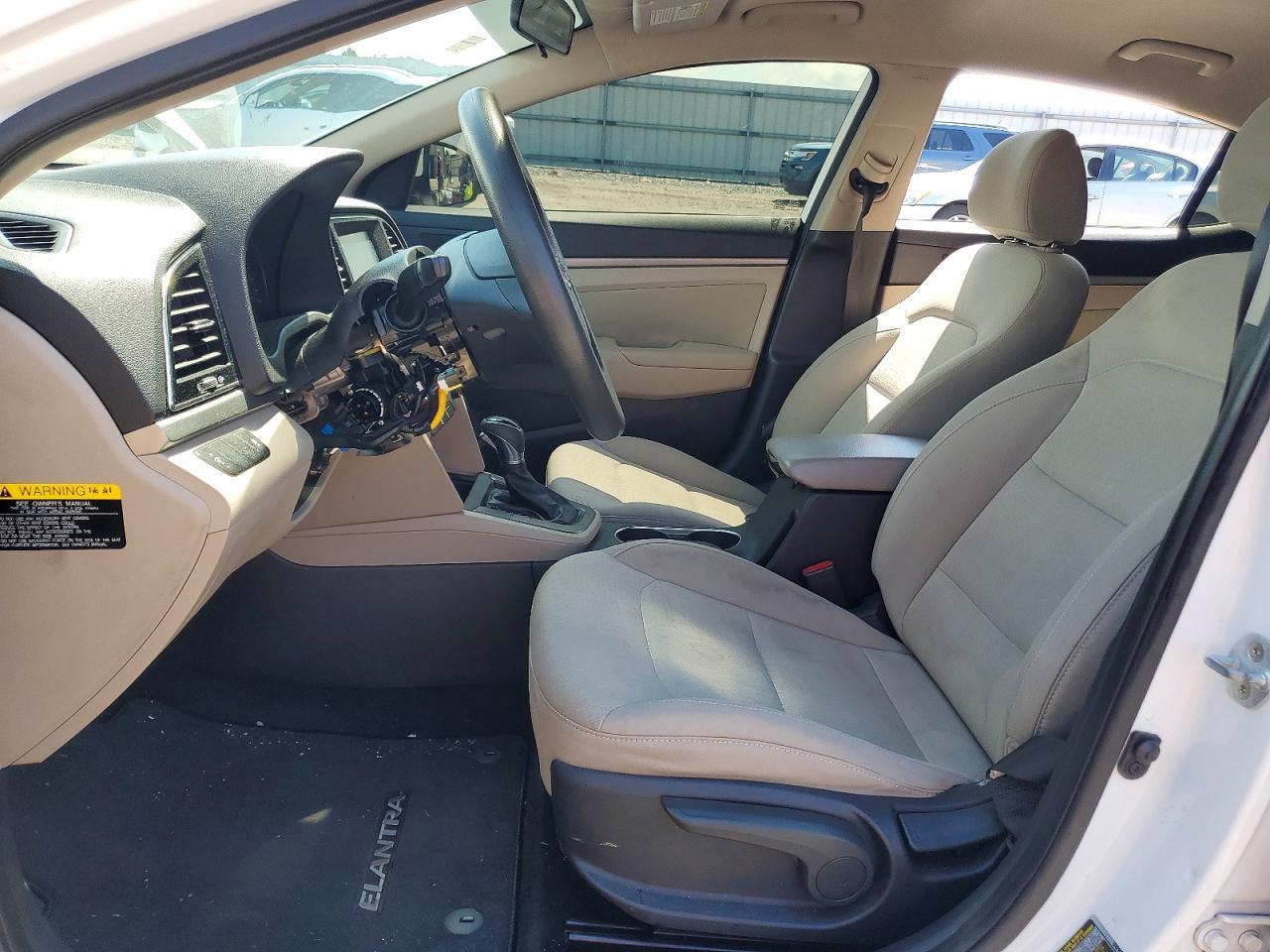 2017 Hyundai Elantra Se - Фото 7