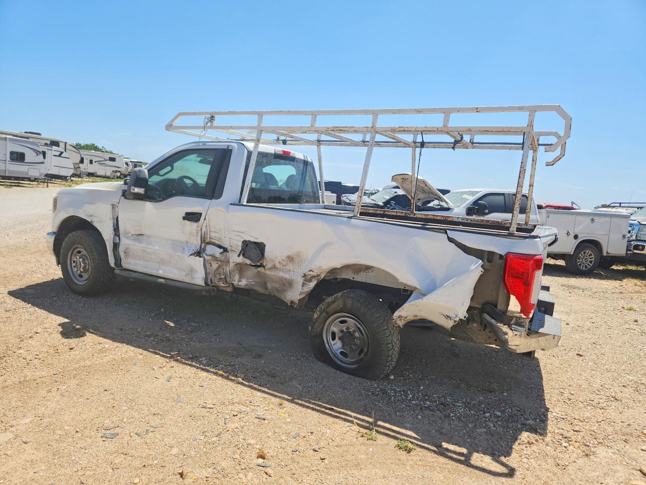 2018 Ford F250 Super Duty - Фото 2