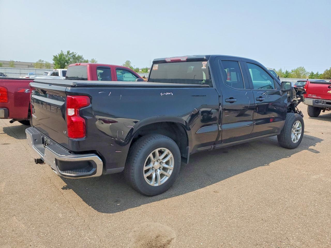 2022 Chevrolet Silverado Ltd K1500 Lt - Image 3