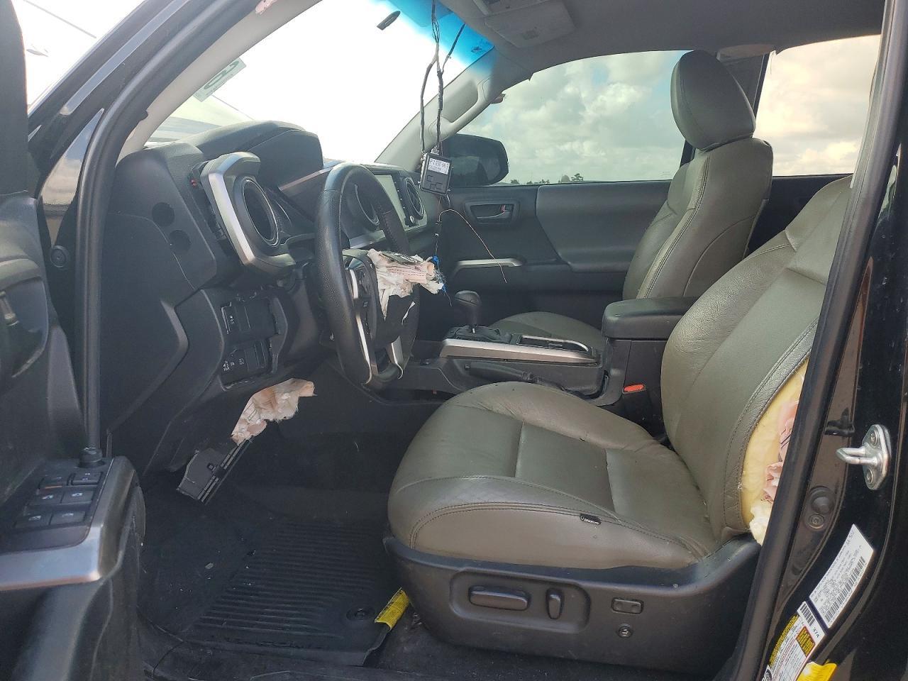 2023 Toyota Tacoma Double Cab - Image 7