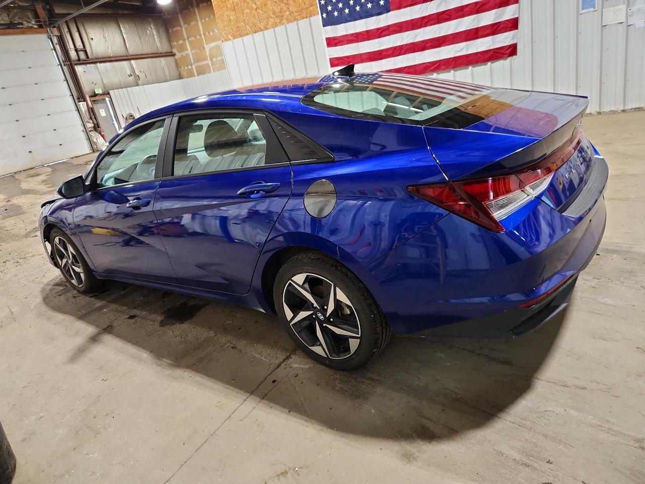 2023 Hyundai Elantra Sel - Image 2