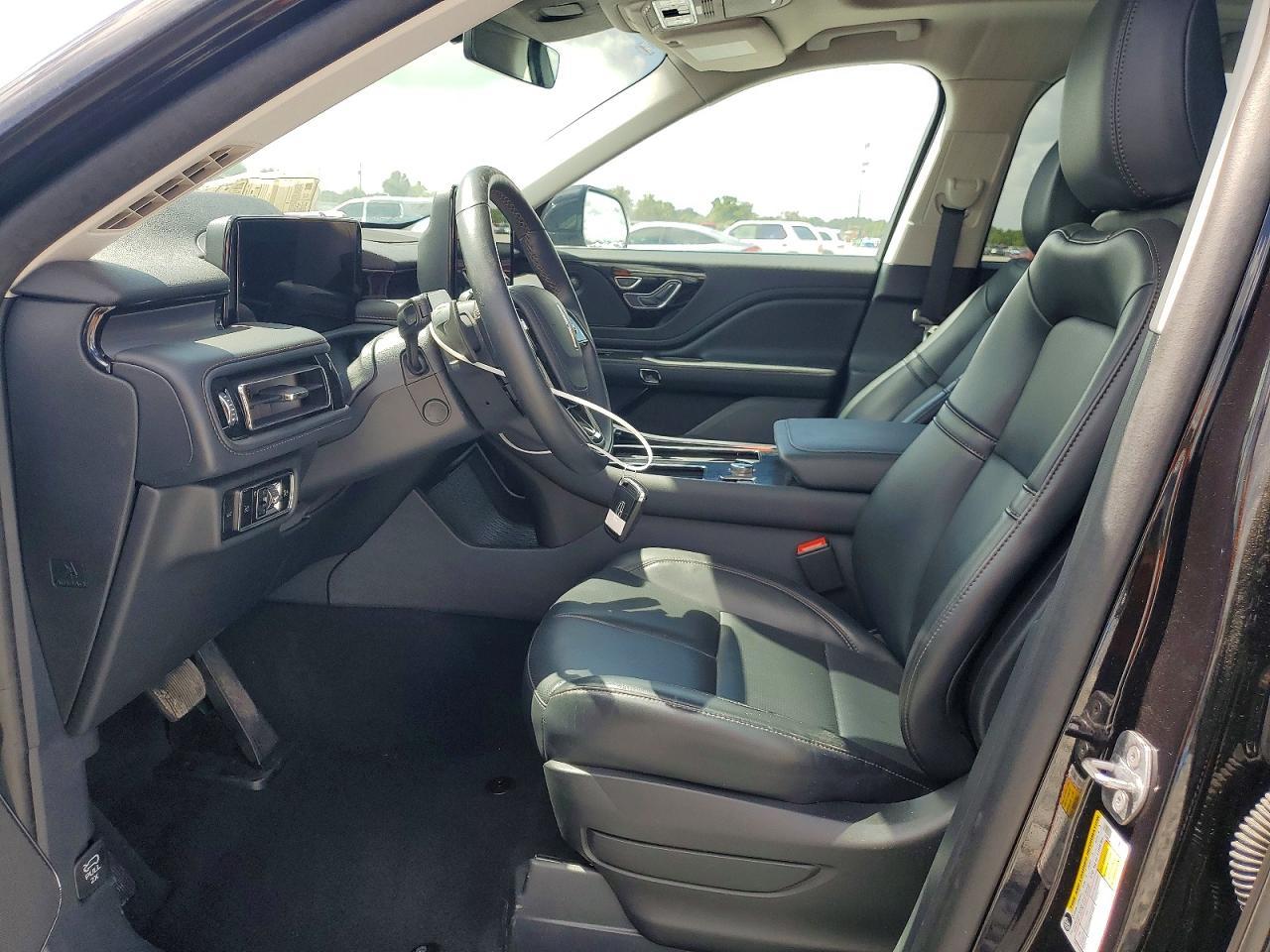 2025 Lincoln Aviator - Image 7