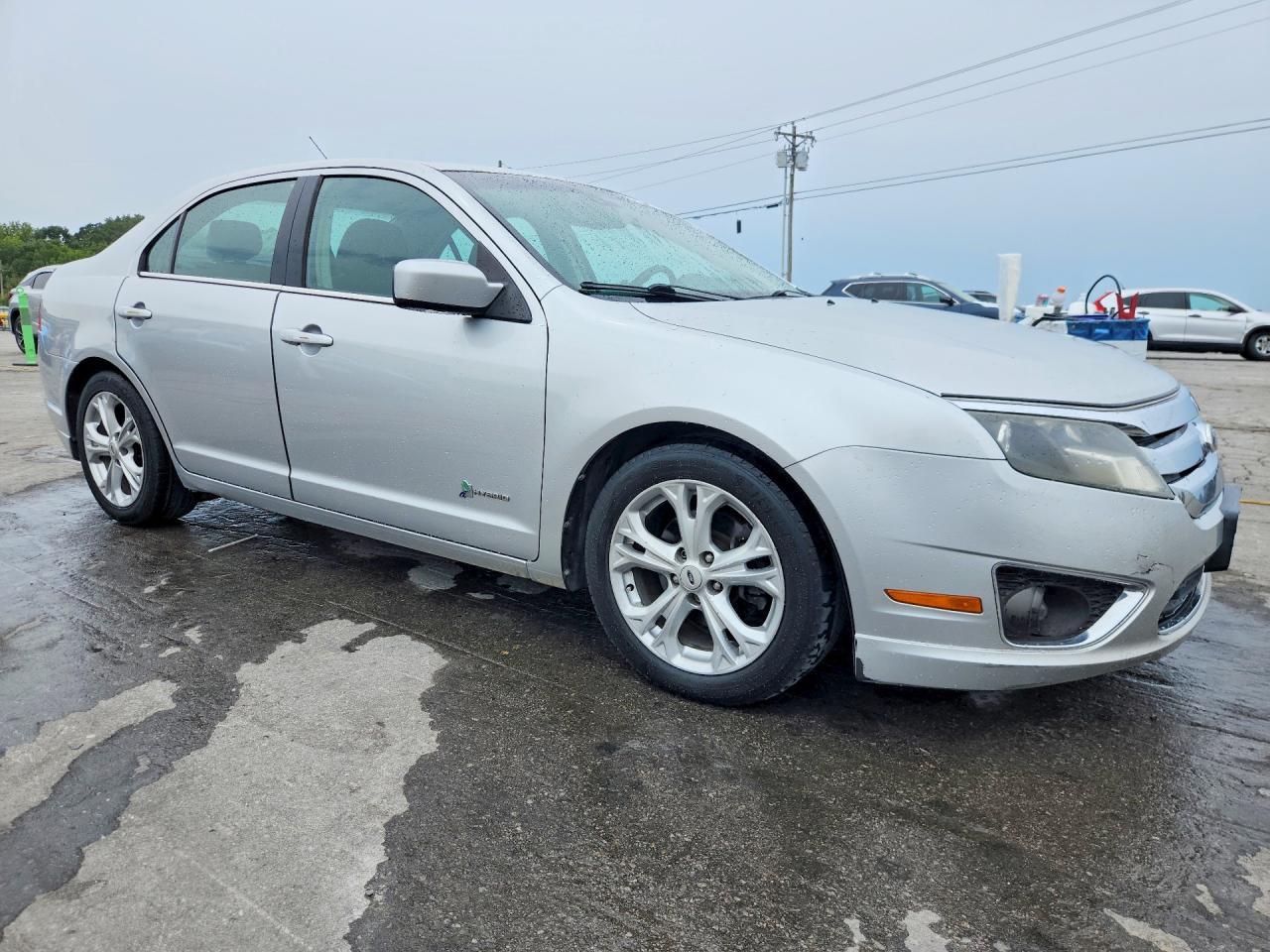 2012 Ford Fusion Hybrid - Image 4