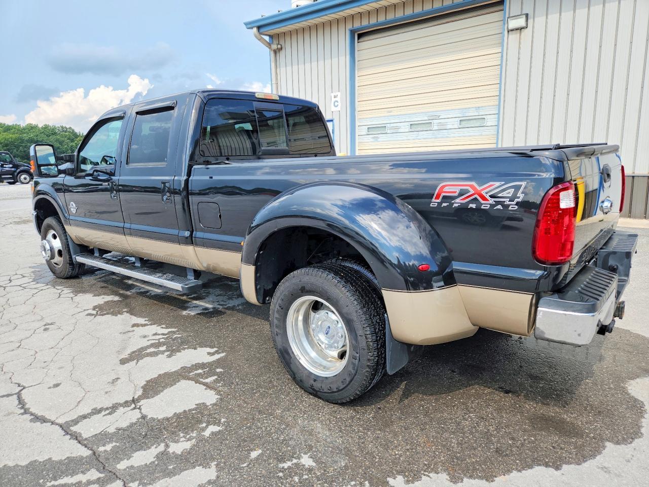 2014 Ford F350 Super Duty - Image 2
