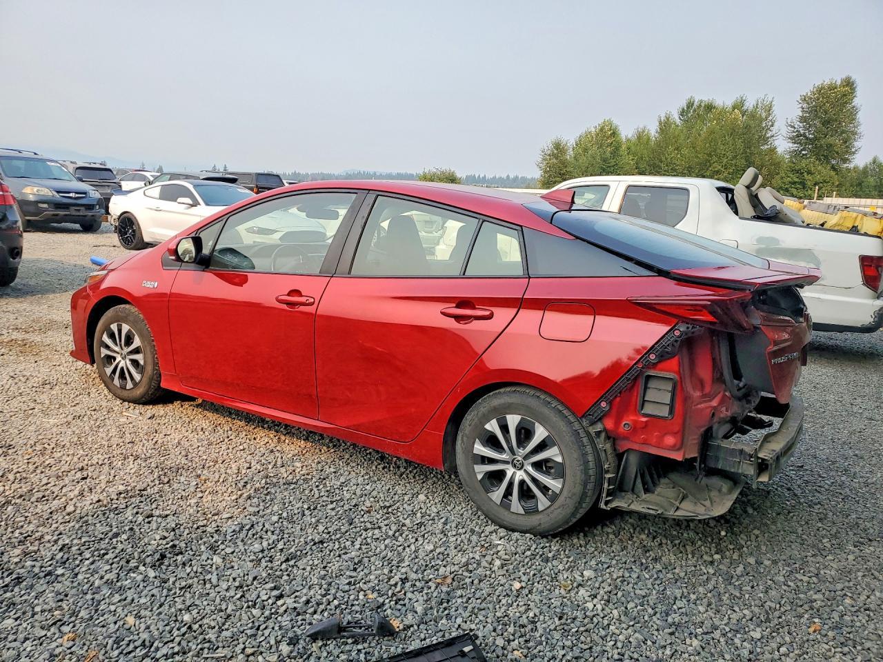 2021 Toyota Prius Prime Le - Фото 2