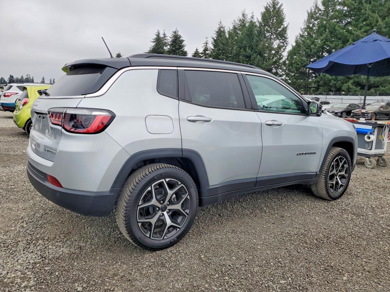2025 Jeep Compass Limited - Фото 3