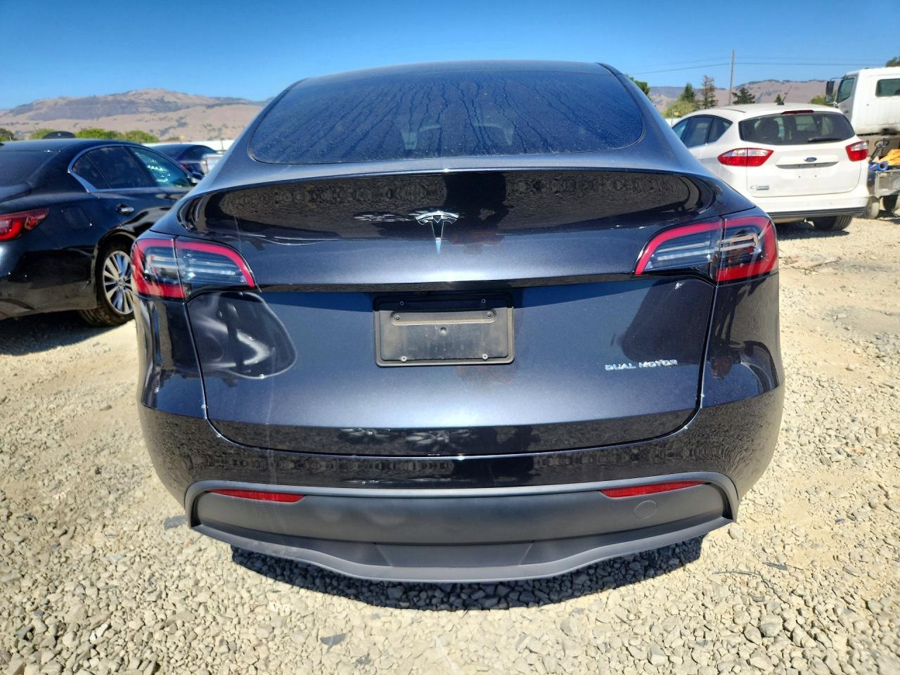 2024 Tesla Model Y - Фото 6