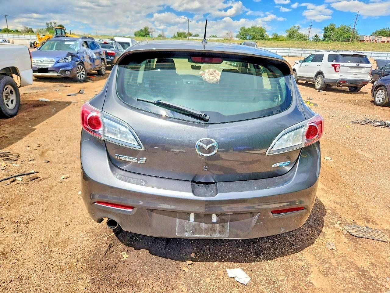 2012 Mazda 3 I - Image 6