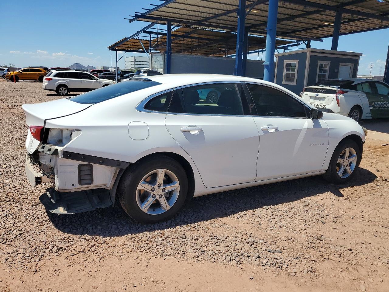2019 Chevrolet Malibu Ls - Image 3