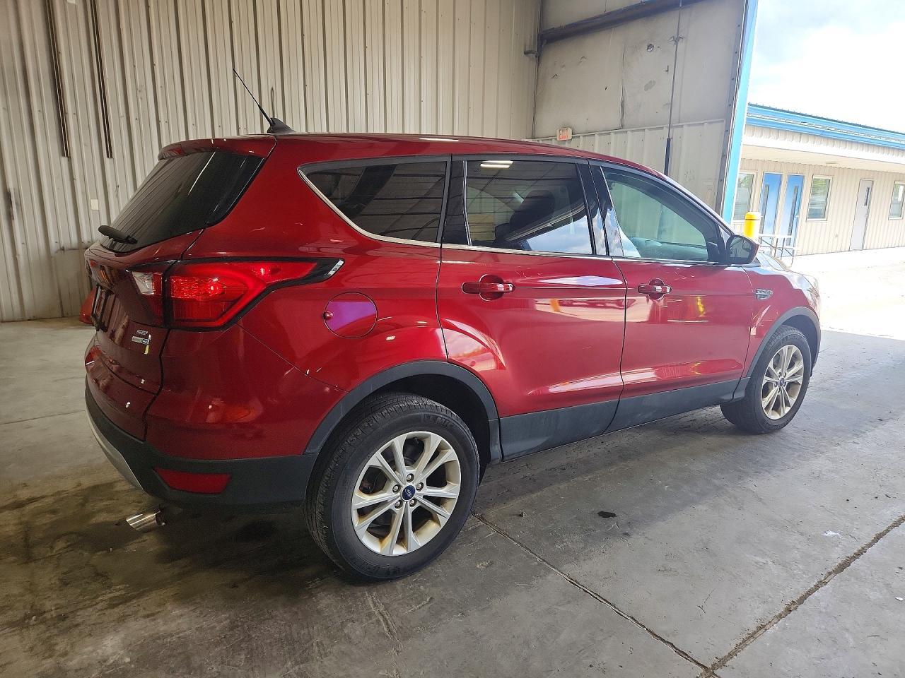 2019 Ford Escape Se - Фото 3