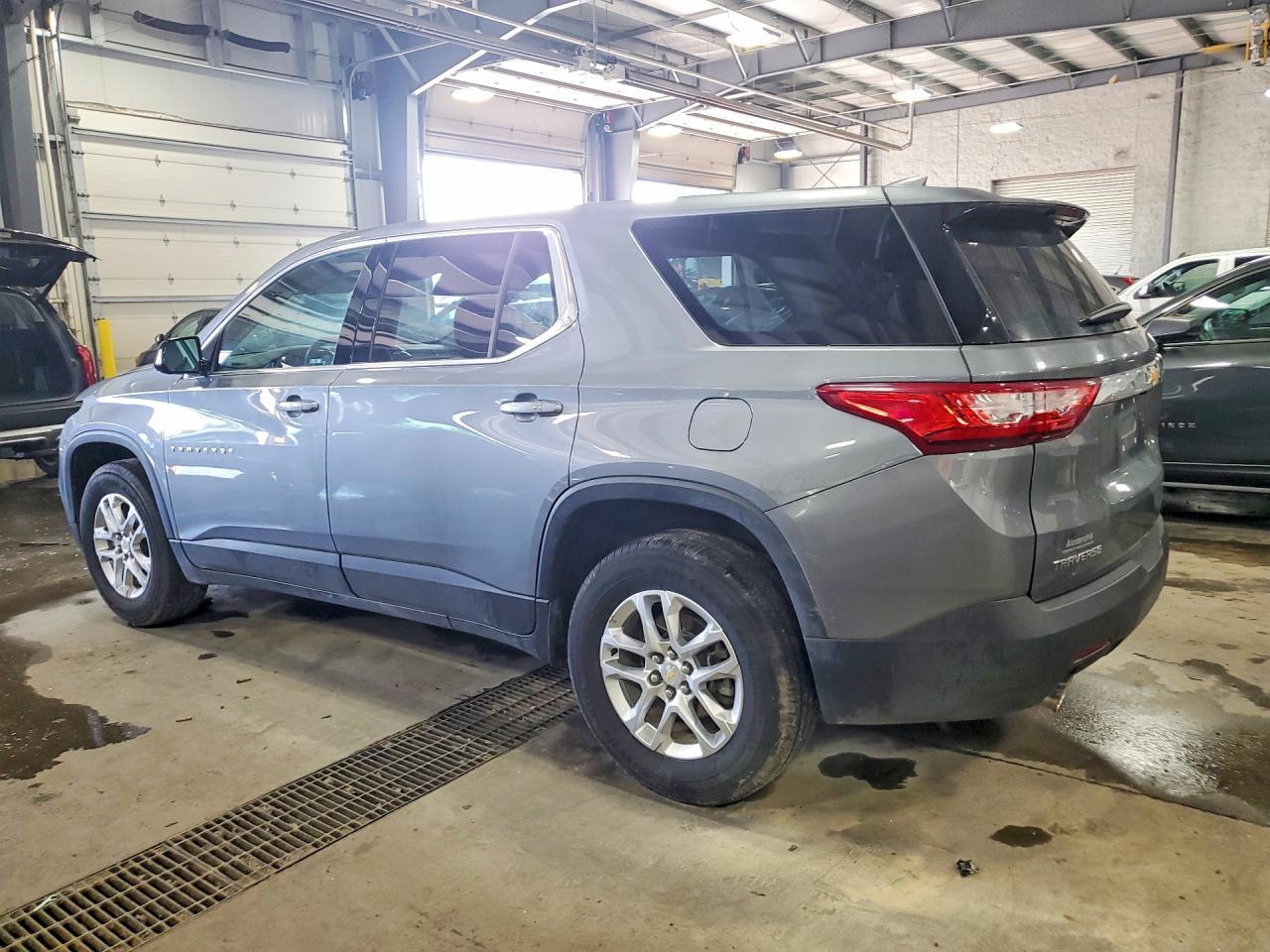 2020 Chevrolet Traverse Ls - Image 2