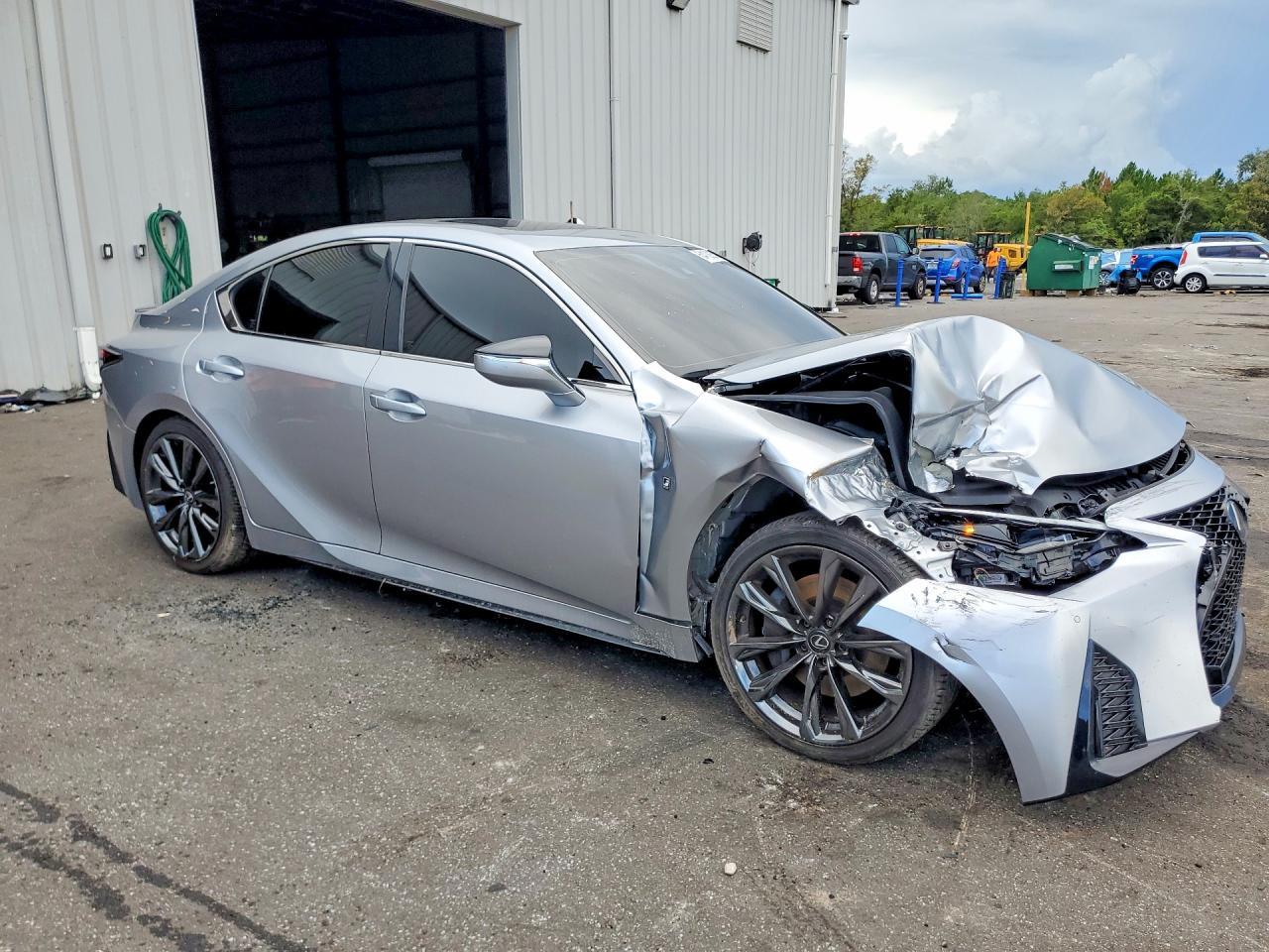 2023 Lexus Is 350 F Sport - Image 4