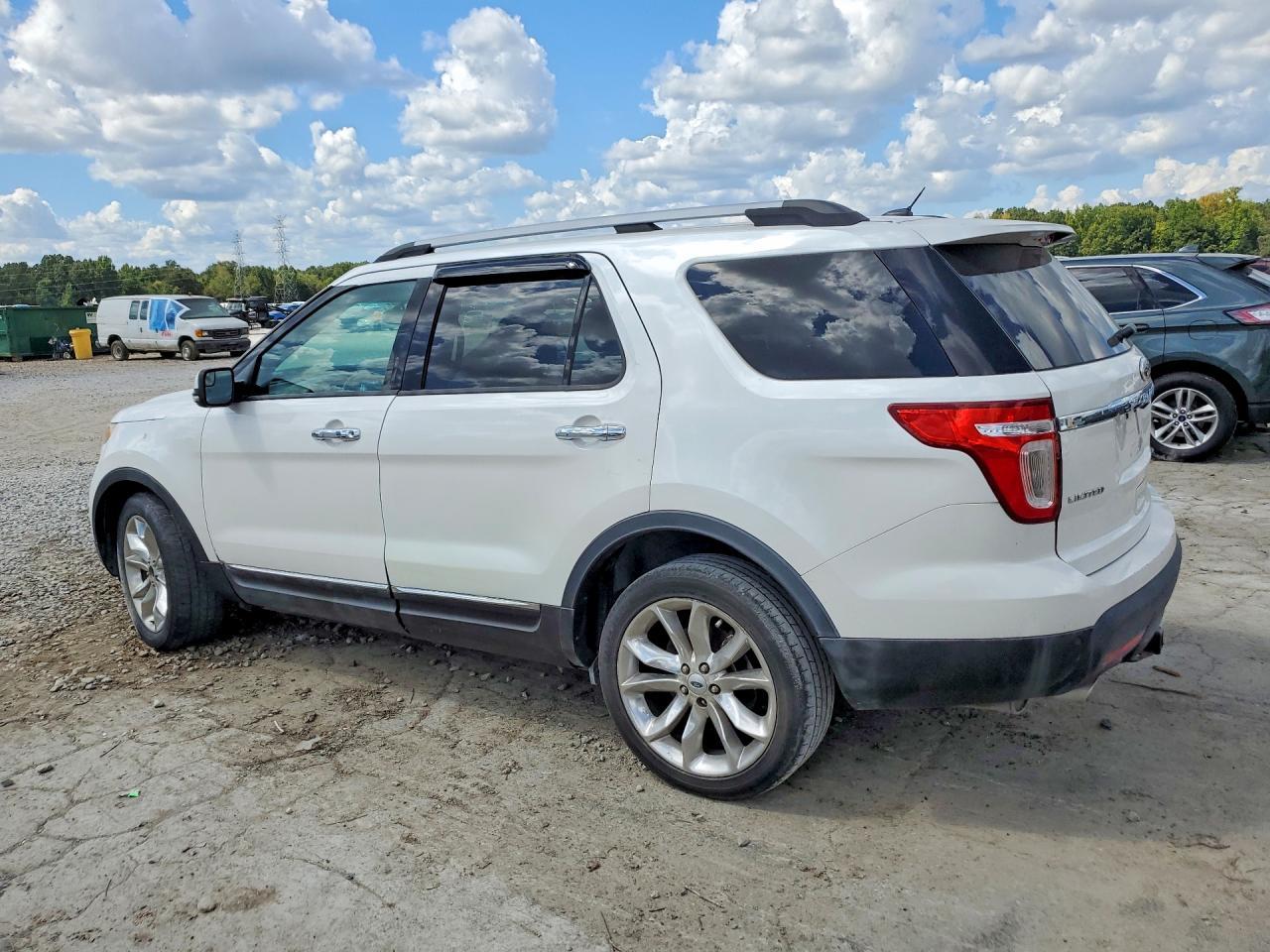 2012 Ford Explorer Limited - Image 2