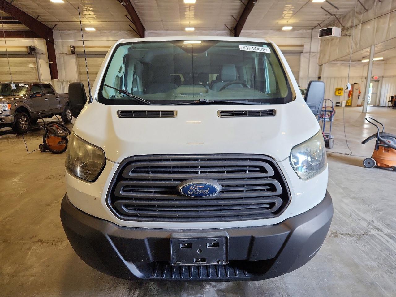 2016 Ford Transit T-150 - Фото 5