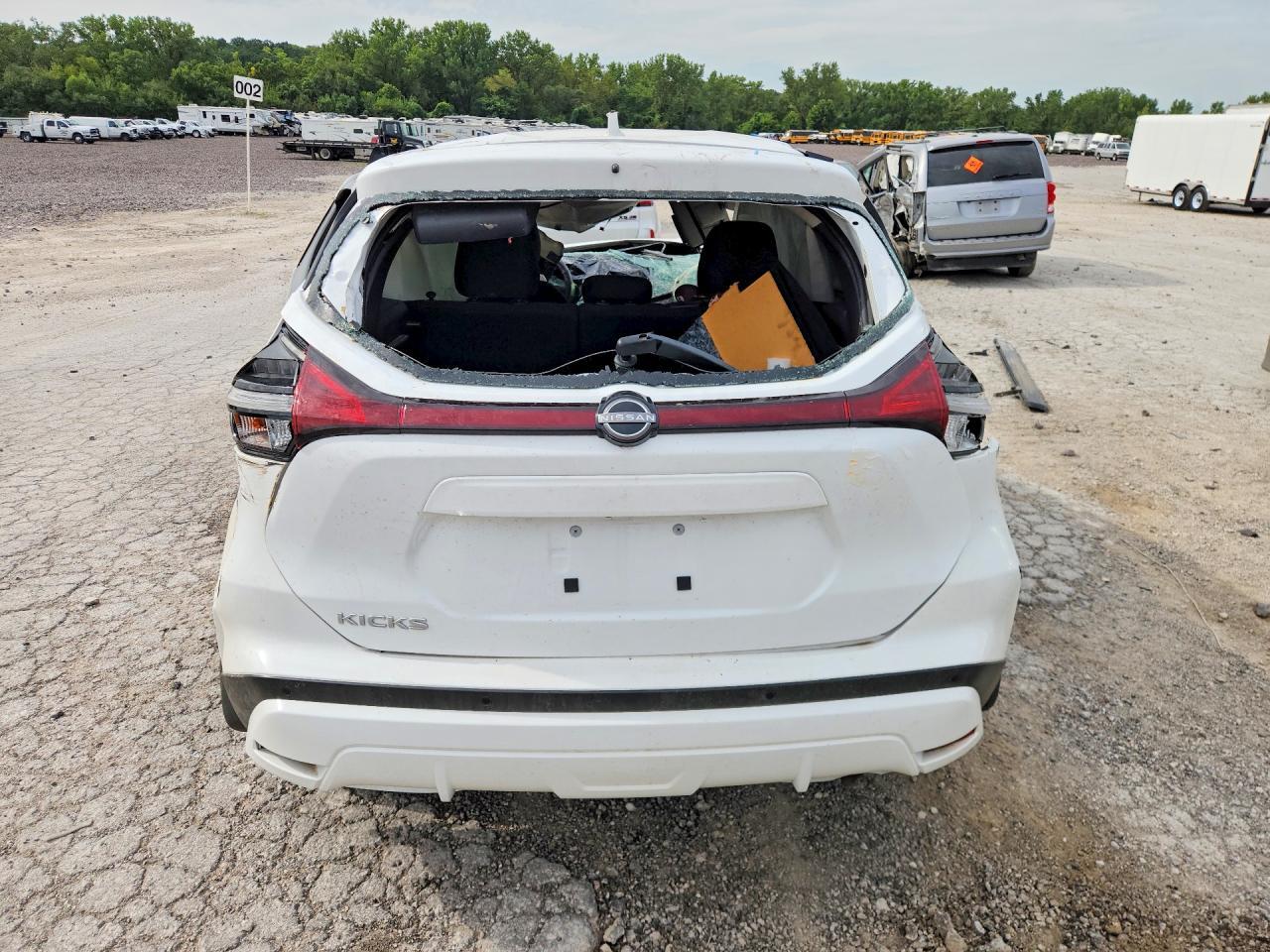 2025 Nissan Kicks Play S - Фото 6
