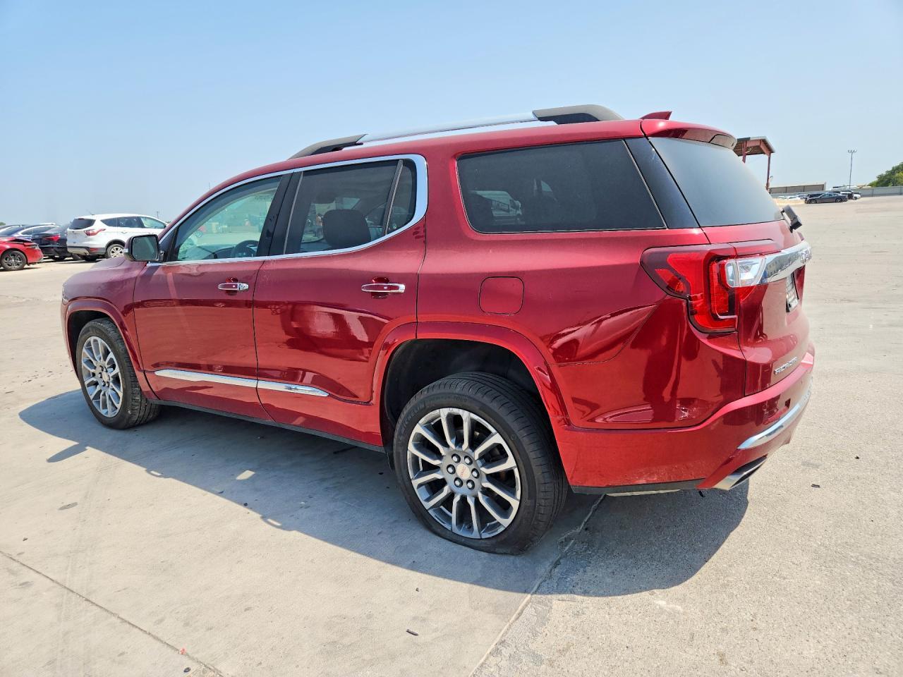 2023 GMC Acadia Denali - Image 2