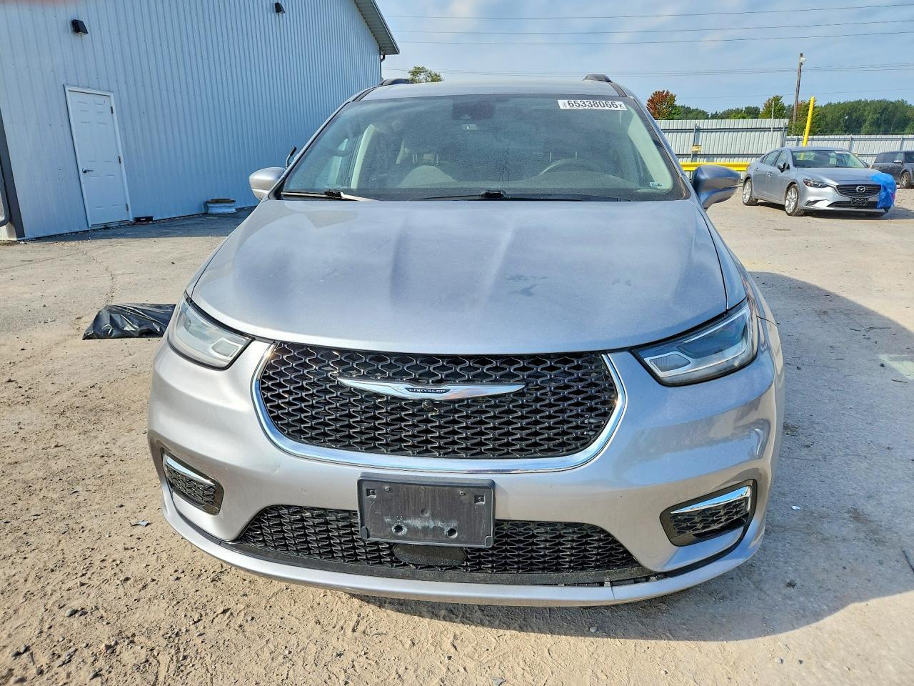 2021 Chrysler Pacifica Touring - Image 5