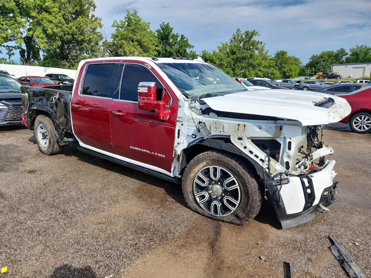 2024 GMC Sierra K2500 At4 - Фото 4
