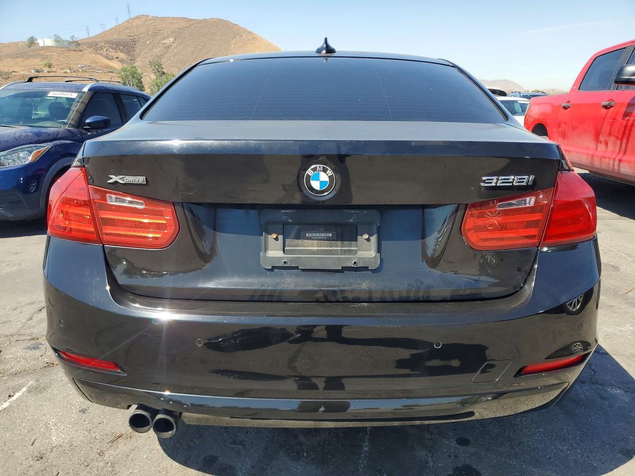 2013 BMW 328 Xi Sulev - Image 6